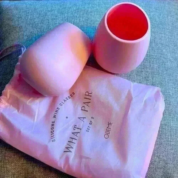 Silicone Wine Glasses - Picture 1 of 1